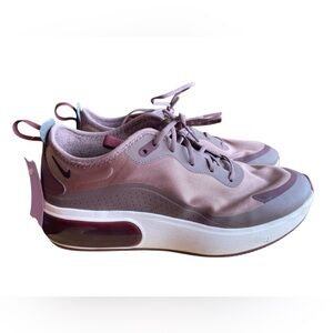 Nike Air Max Women's Mauve Pink and Dusty Rose Air-Cushioned Sneakers